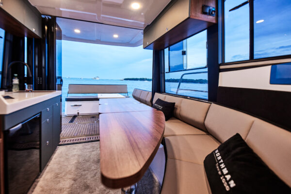 Internet_Northman_Traweler_1050_Cannes_113